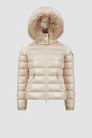 Doudoune courte à capuche Moncler Badyf Beige clair